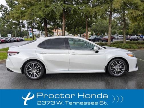 2023 Toyota Camry XLE