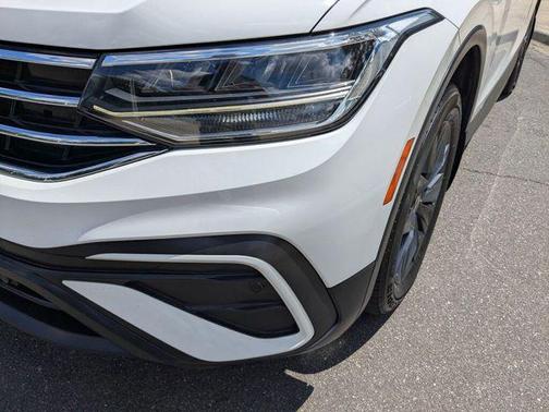 White 2022 Volkswagen Tiguan 2.0T SE 4MOTION