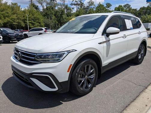 White 2022 Volkswagen Tiguan 2.0T SE 4MOTION