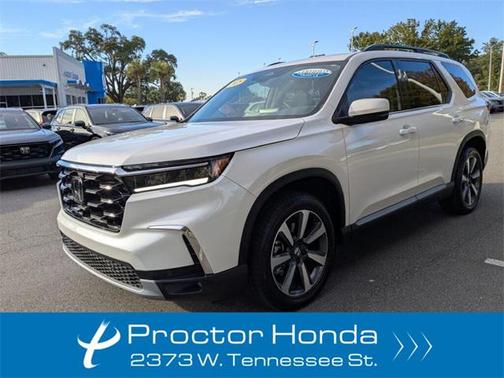 2025 Honda Pilot Touring 8-Passenger