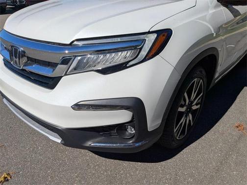 2022 Honda Pilot Touring 8-Passenger