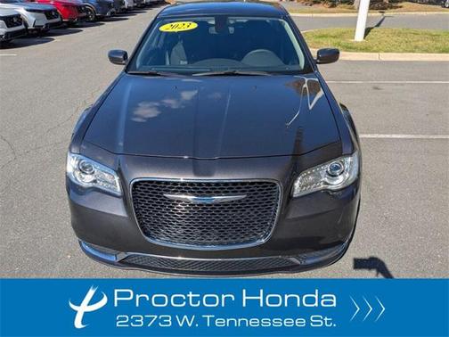 2023 Chrysler 300 Touring