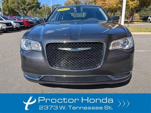 2023 Chrysler 300 Touring