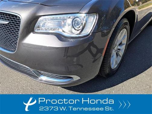 2023 Chrysler 300 Touring