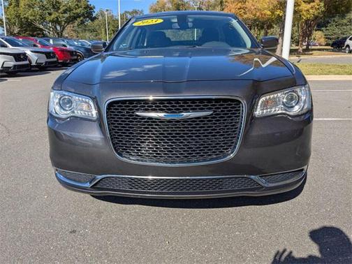 2023 Chrysler 300 Touring