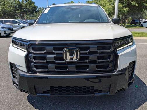 Platinum White Pearl 2026 Honda Pilot Sport
