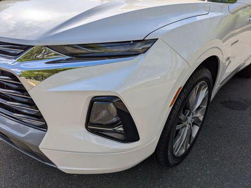 Iridescent Pearl Tricoat 2020 Chevrolet Blazer Premier