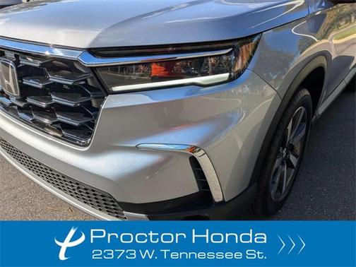 2025 Honda Pilot Touring 8-Passenger