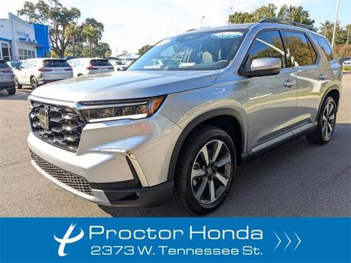 2025 Honda Pilot Touring 8-Passenger