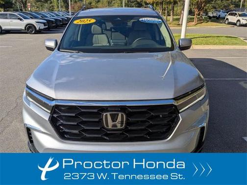 2025 Honda Pilot Touring 8-Passenger