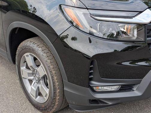 Crystal Black Pearl 2026 Honda Ridgeline RTL