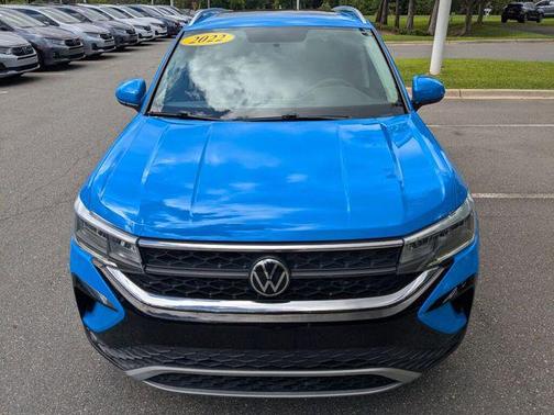 Blue 2022 Volkswagen Taos 1.5T SE