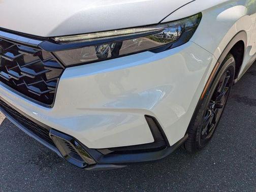 Platinum White Pearl 2026 Honda CR-V Hybrid Sport AWD