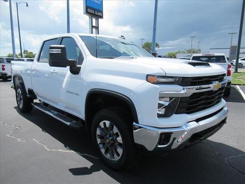 Summit White 2025 Chevrolet Silverado 2500 LT