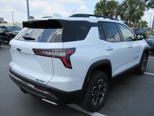 Polar White Tricoat 2026 Chevrolet Equinox FWD ACTIV