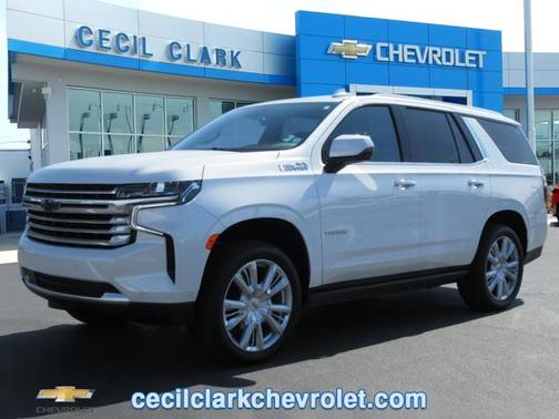 Iridescent Pearl Tricoat 2024 Chevrolet Tahoe 4WD High Country