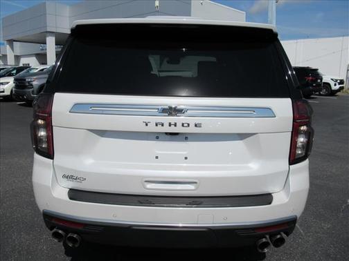 Iridescent Pearl Tricoat 2024 Chevrolet Tahoe 4WD High Country