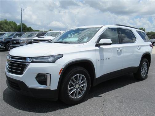 Summit White 2023 Chevrolet Traverse LT Cloth