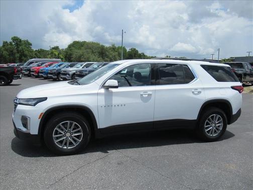 Summit White 2023 Chevrolet Traverse LT Cloth