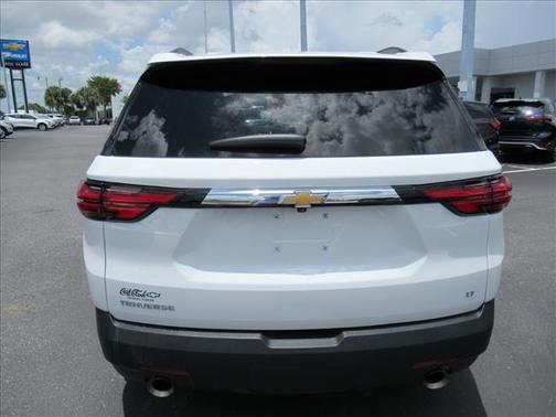 Summit White 2023 Chevrolet Traverse LT Cloth