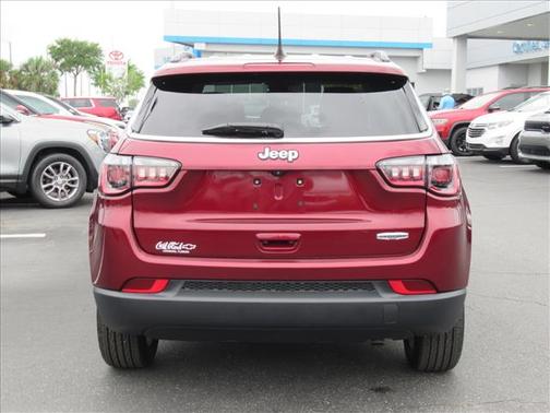 Velvet Red Pearlcoat 2022 Jeep Compass Latitude