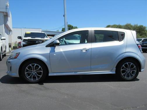 Silver Ice Metallic 2017 Chevrolet Sonic LT