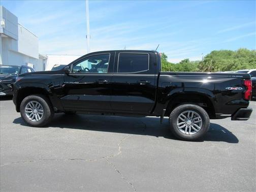 Black 2026 Chevrolet Colorado LT