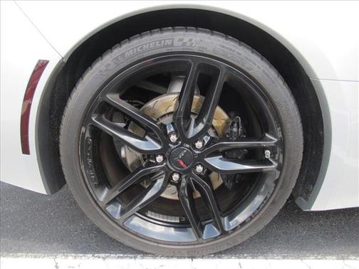 Blade Silver Metallic 2018 Chevrolet Corvette Stingray Z51