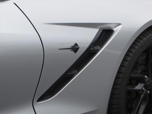 Blade Silver Metallic 2018 Chevrolet Corvette Stingray Z51
