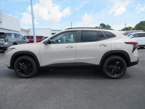 White Sands 2026 Chevrolet Trax FWD ACTIV