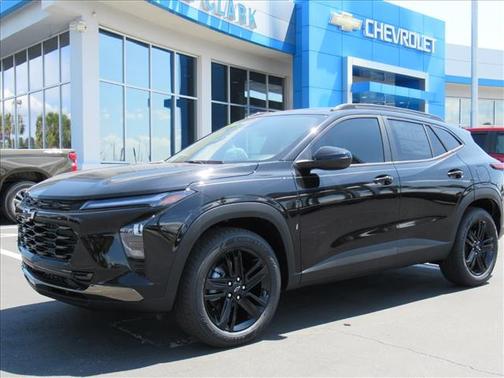 Mosaic Black Metallic 2026 Chevrolet Trax FWD ACTIV