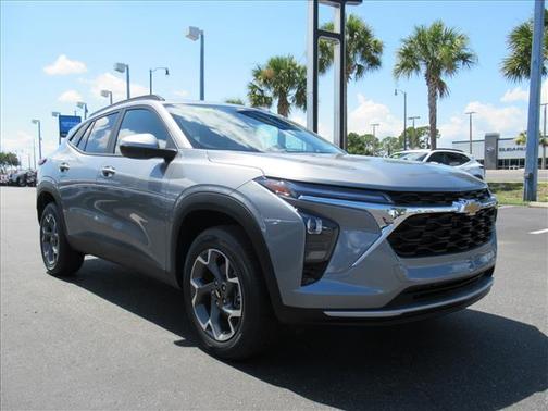 Sterling Gray Metallic 2026 Chevrolet Trax LT