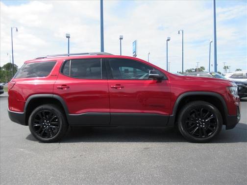Volcanic Red Tintcoat 2023 GMC Acadia FWD SLE