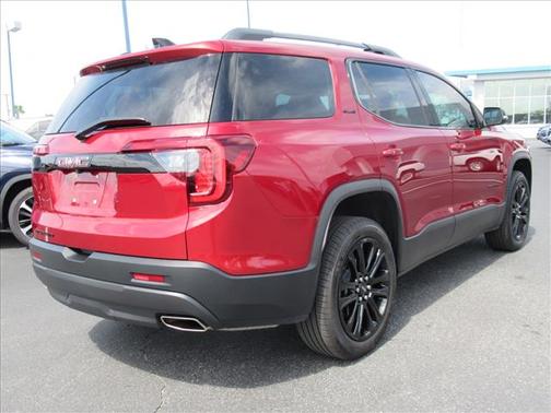Volcanic Red Tintcoat 2023 GMC Acadia FWD SLE