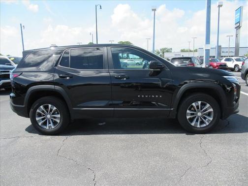 Mosaic Black Metallic 2026 Chevrolet Equinox 1LT