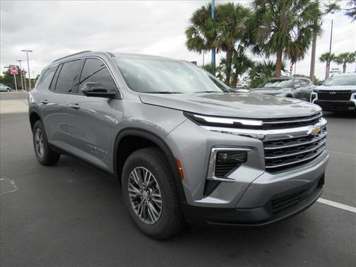 Sterling Gray Metallic 2026 Chevrolet Traverse LT