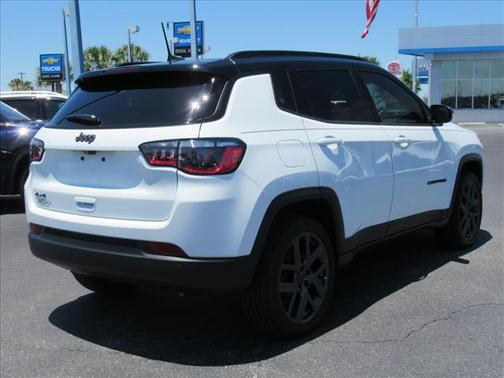 Bright White Clearcoat 2026 Jeep Compass Limited