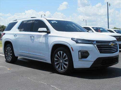 Summit White 2023 Chevrolet Traverse Premier