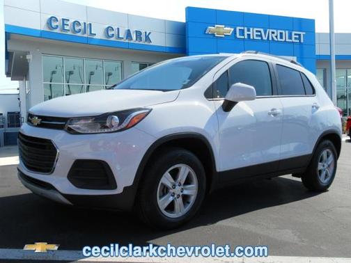 Summit White 2022 Chevrolet Trax LT