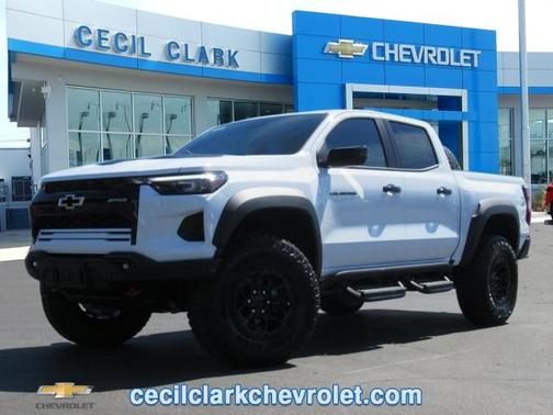 Summit White 2025 Chevrolet Colorado ZR2