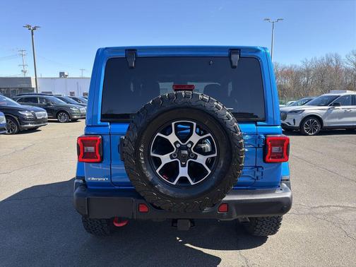 Hydro Blue Pearlcoat 2022 Jeep Wrangler Rubicon