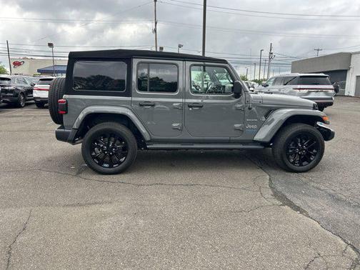 2022 Jeep Wrangler Unlimited 4xe Sahara