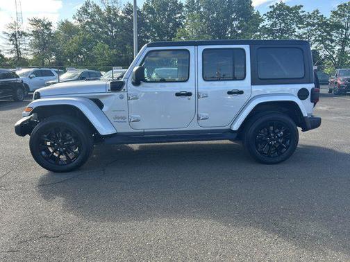 2022 Jeep Wrangler Unlimited 4xe Sahara