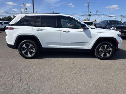 2024 Jeep Grand Cherokee 4xe Base