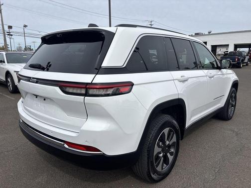 2024 Jeep Grand Cherokee 4xe Base