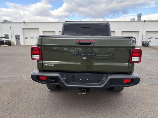 2022 Jeep Gladiator Sport S