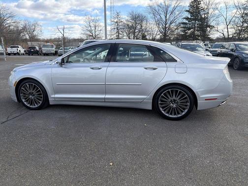 2015 Lincoln MKZ Base