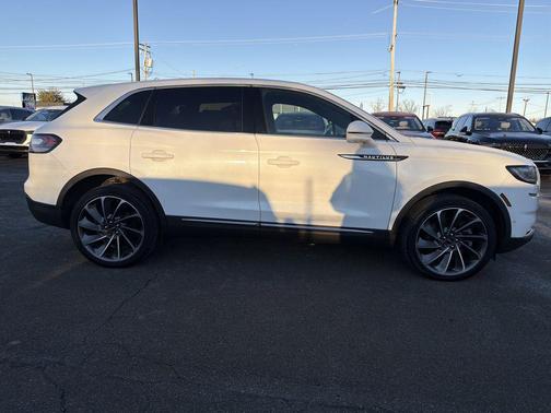 2022 Lincoln Nautilus Reserve