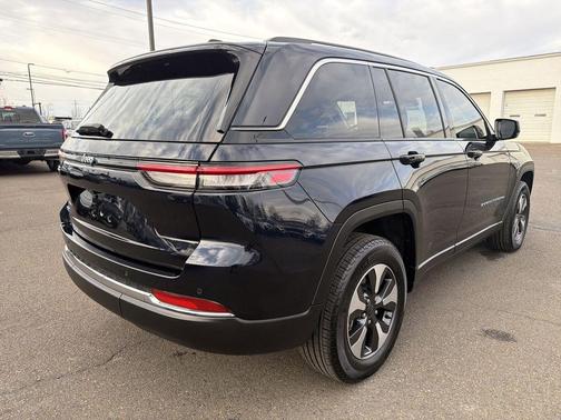 2023 Jeep Grand Cherokee 4xe Base