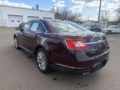 BORDEAUX RESERVE RED MET 2011 Ford Taurus Limited